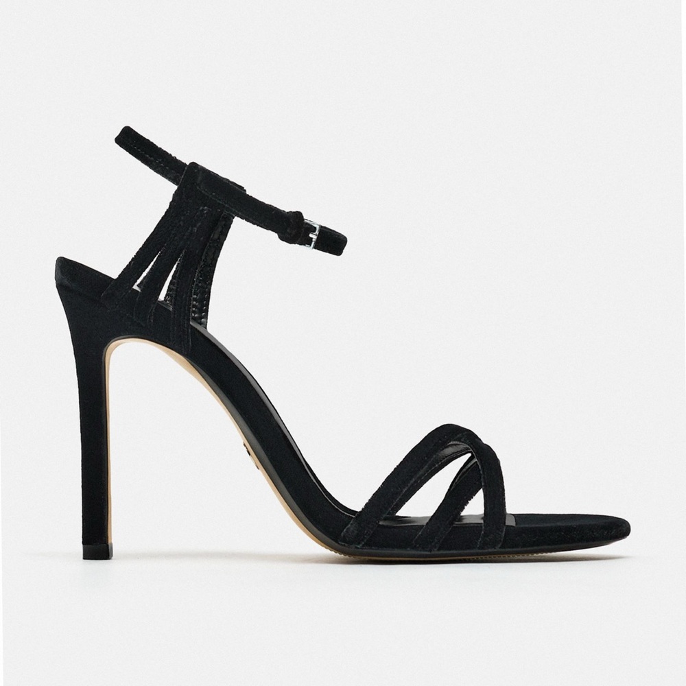 Zara STRAPPY VELVET SANDALS - Excellent to almost new condition!